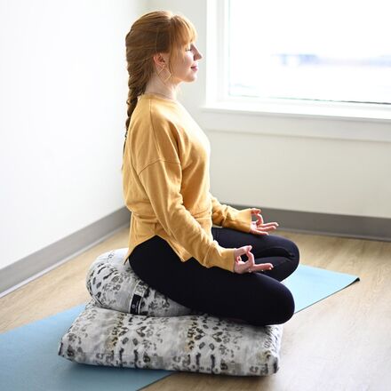 Hugger Mugger - Zafu Solid Cushion
