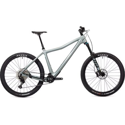 DV9 Deore Mountain Bike