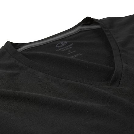 Icebreaker - BodyFit 150-Ultralight Anatomica V-Neck Shirt - Men's