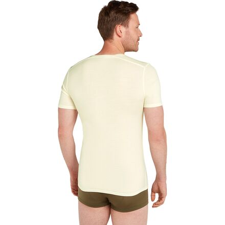 Icebreaker - BodyFit 150-Ultralight Anatomica V-Neck Shirt - Men's