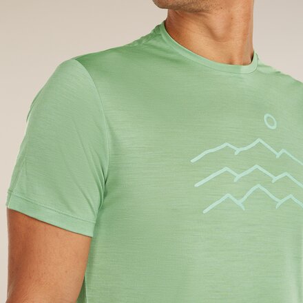 Icebreaker - Merino 125 Cool-Lite Sphere Across the Peaks T-Shirt - Men's