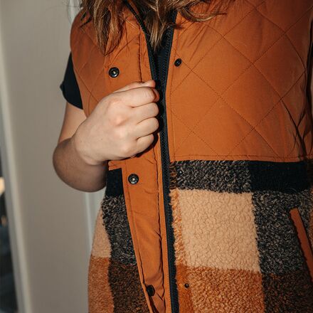 KAVU - Luna Peak Hooded Vest - Women's