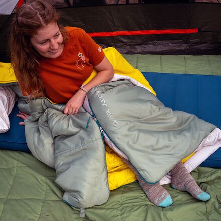Kelty - Catena Sleeping Bag: 30F Synthetic