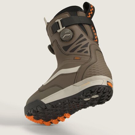 Lib Technologies - Golden Orca Snowboard + Falcor Binding + Verse Range Boot