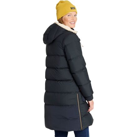 L.L.Bean - Mountain Classic Sherpa-Lined Regular Down Coat - Women's