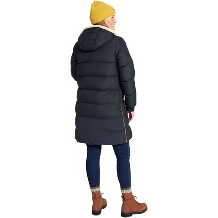 L.L.Bean - Mountain Classic Sherpa-Lined Regular Down Coat - Women's