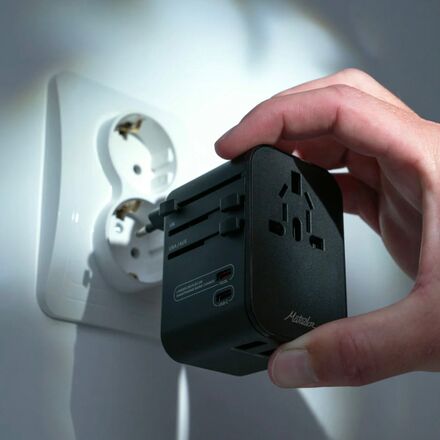 Matador - Global Travel Adapter