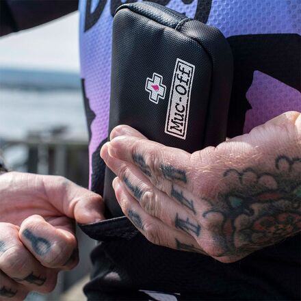 muc off rainproof essentials case