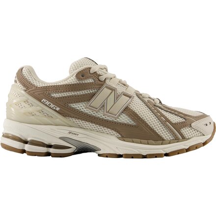1906R Shoe