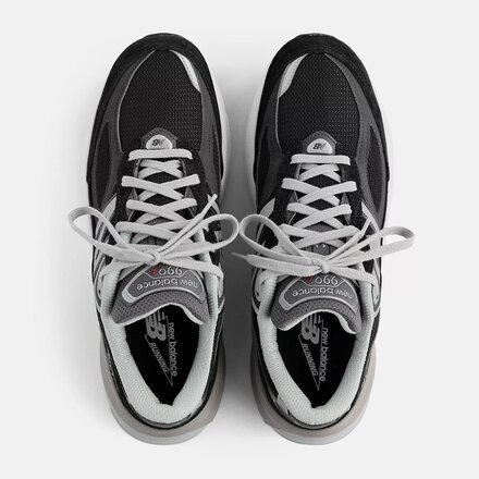 New Balance - Made in USA 990v6 Shoe - Women's