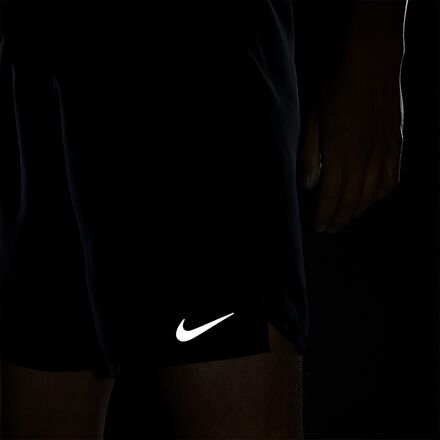Nike - Dri-Fit 7in 2-in-1 Challenger Short - Men's