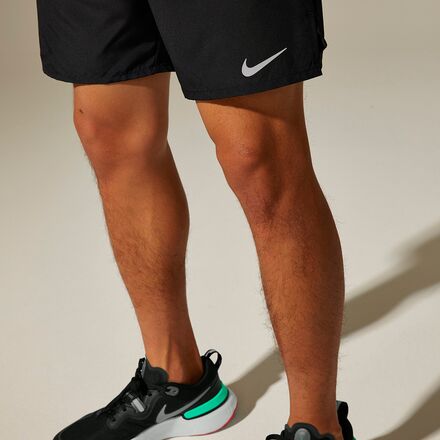 Nike - Dri-Fit 7in 2-in-1 Challenger Short - Men's