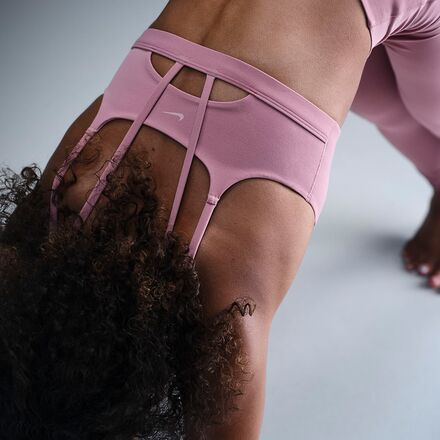 Nike - Dri-Fit Alate Trace Bra - Women's