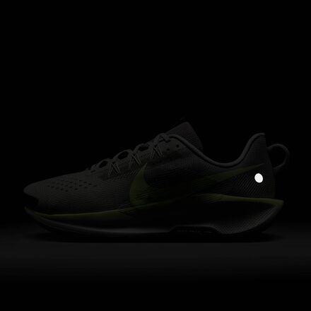 Nike - Pegasus 5 Trail Running Shoe - Men's