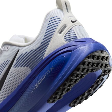 Nike - Vomero 18 Running Shoe - Men's
