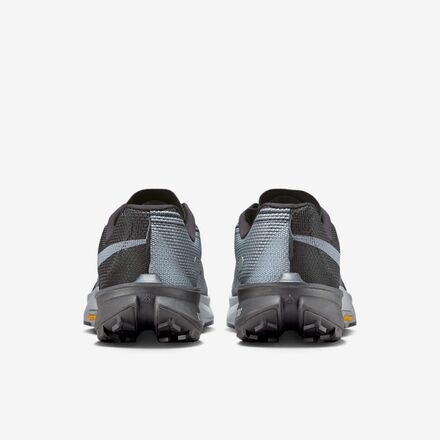 Nike - Terra Kiger 10 Trail Running Shoe - Men's