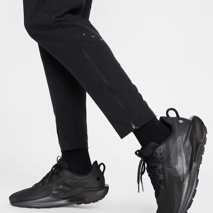 Nike - Dri-Fit Stride Woven Pant - Men's