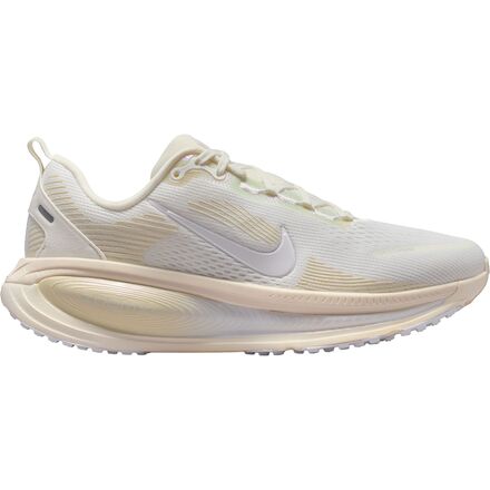 Vomero 18 ESS Running Shoe - Women's