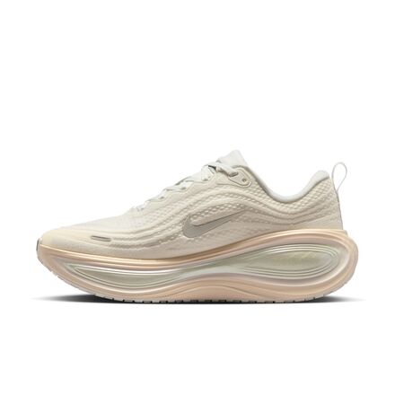 Nike - Vomero Plus ESS Running Shoe - Women's