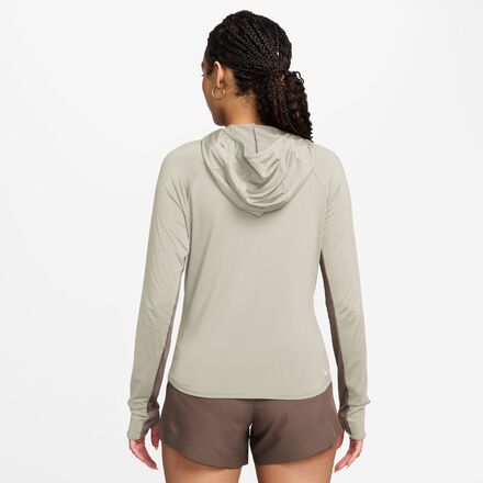 Nike - ACG Trail UV Hooded Midlayer Top - Women's