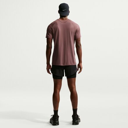Nike - Stride Dri-FIT ADV Novelty SS T-Shirt - Men's
