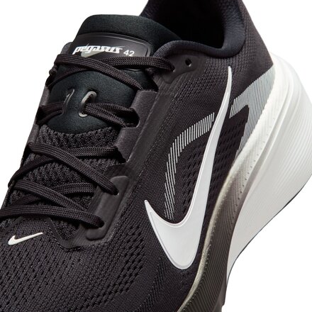 Nike - Pegasus 42 Running Shoe - Men's