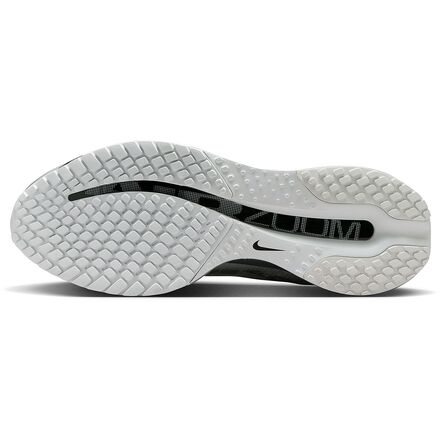 Nike - Pegasus Premium RR Running Shoe - Men's