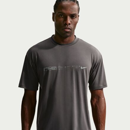 Nike - Dri-FIT Disrupt Short-Sleeve T-Shirt - Men's