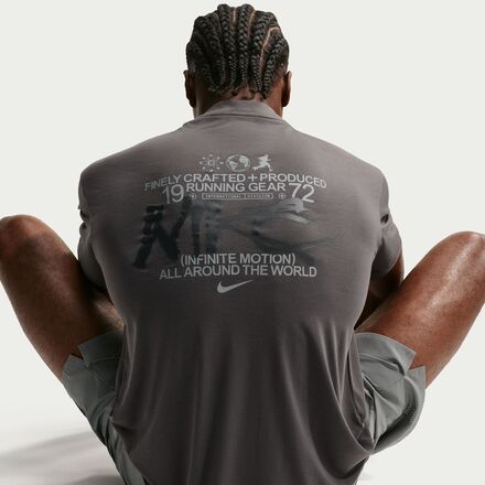 Nike - Dri-FIT Disrupt Short-Sleeve T-Shirt - Men's