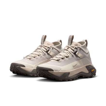 Nike - ACG Zegama Hiking Shoe - Women's