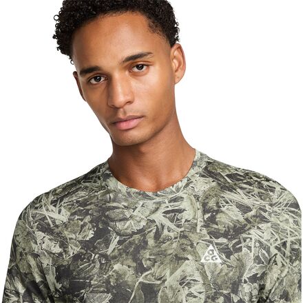 Nike - ACG Dri-FIT UTMB Print Short-Sleeve Shirt - Men's