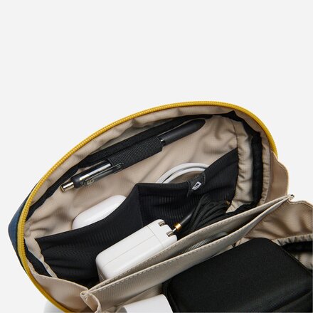 Nomadix - Traveler Tech Pouch