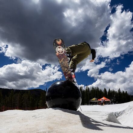 Never Summer - Llama Snowboard - 2026