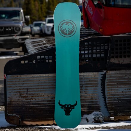 Never Summer - Benchmark Snowboard - 2027