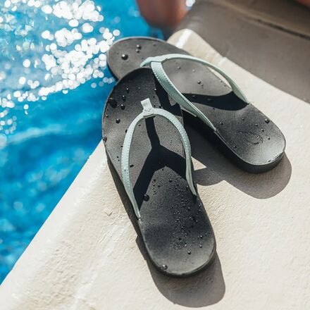 Olukai - Puawe Flip Flop - Women's