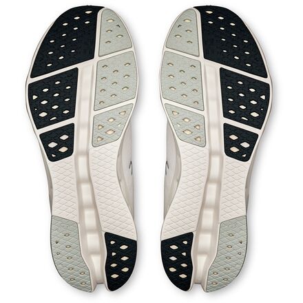 On - Cloudsurfer 2 Wide Running Shoe - Men's