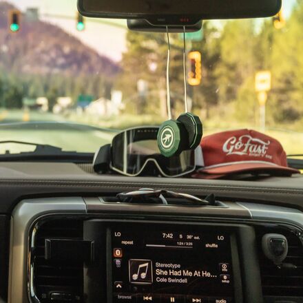 Outdoor Tech - Chips 3.0 Uni Wireless Helmet Audio
