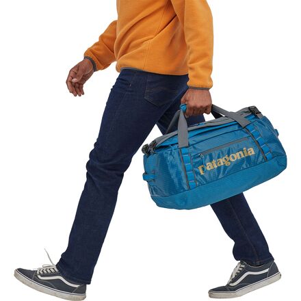 patagonia shoe bag 40L Black Hole Duffel resistant and highly packable Patagonia 25L Black Hole Tote