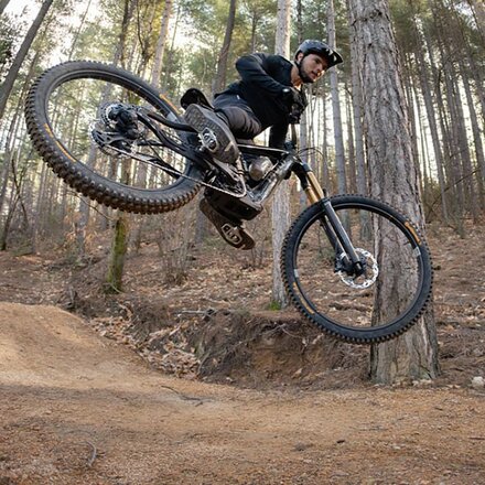 Pivot - Shuttle AMP'd Pro X0 Transmission E-Bike
