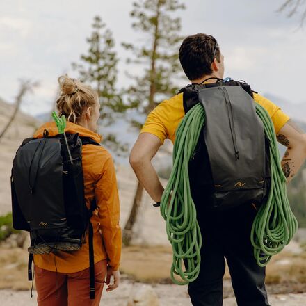 Peak Design - Outdoor 25L Backpack