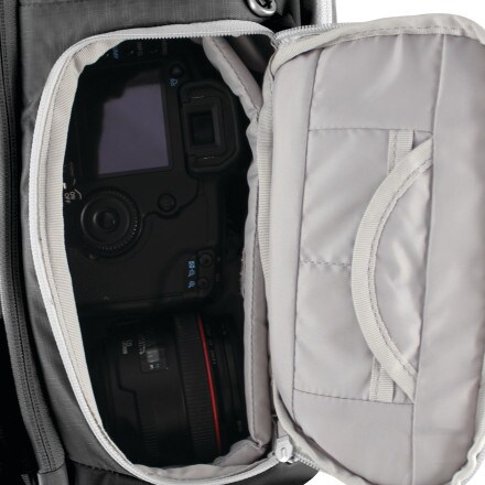 Pacsafe - Camsafe V16 Camera Slingpack