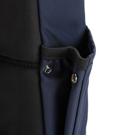 Pacsafe - Metrosafe X 16in Commuter Backpack