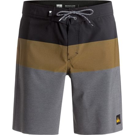 Quiksilver - Blocked Vee 20 Board Short - Men's