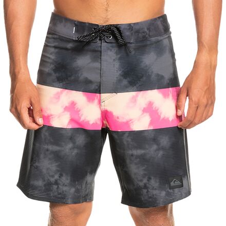 Quiksilver - Highlite Arch 19in Boardshort - Men's - Shocking Pink