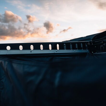ROAM Adventure Co - Shower Room Awning