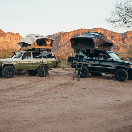 ROAM Adventure Co - Vagabond 2.0 XL Rooftop Tent: 4-Person 3-Season