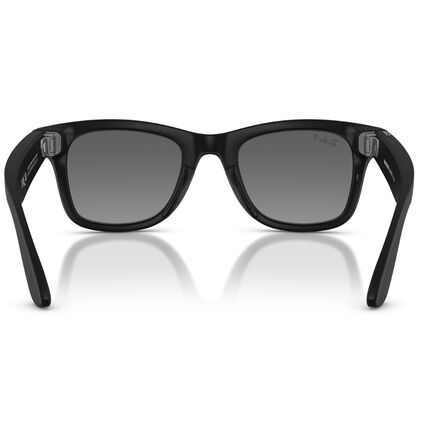 Ray-Ban - Meta AI Wayfarer Polarized Sunglasses