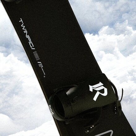 Ride - Twinpig w/ Octave Boa + C-4 Snowboard Package