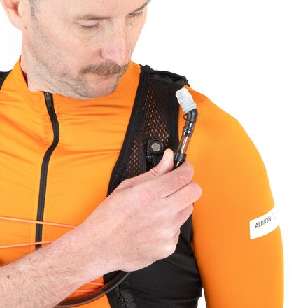 Restrap - Lightweight Race Hydration Vest