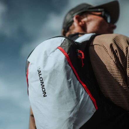 Salomon - Cross 12L Hydration Pack